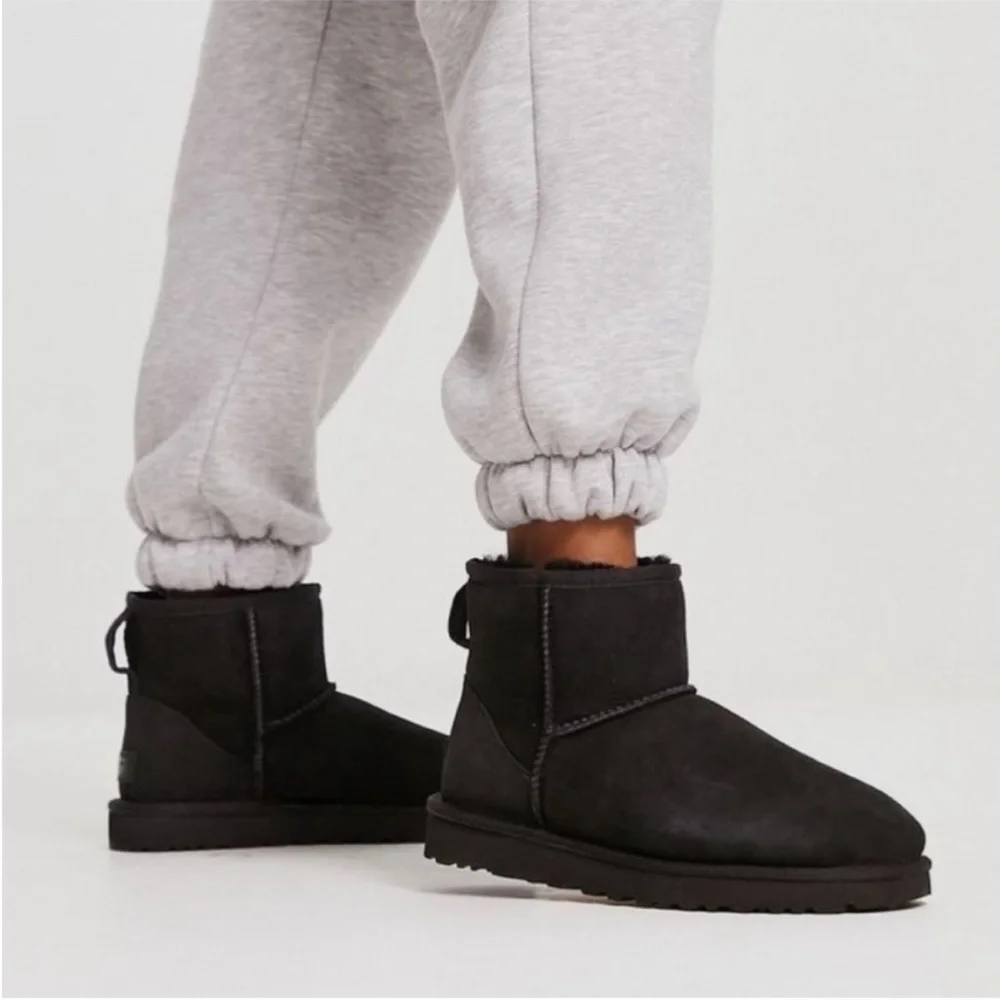 UGG Classic Mini II Boots in Black
